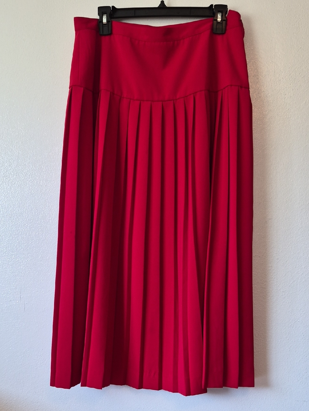 Vintage Red Pleated Skirt 16P Midi